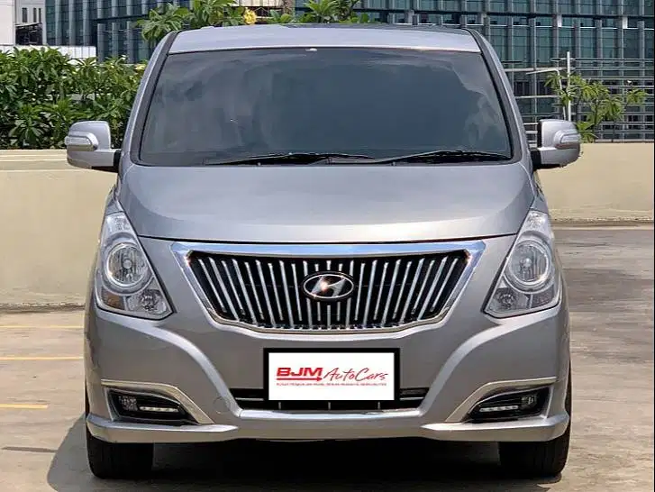Hyundai H1 Royale Limited Bensin 2018 #BJM2#