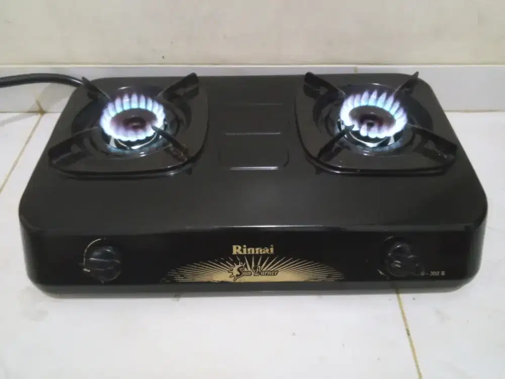 Kompor gas Rinnai 2 tungku (Kompor saja tanpa selang regulator)