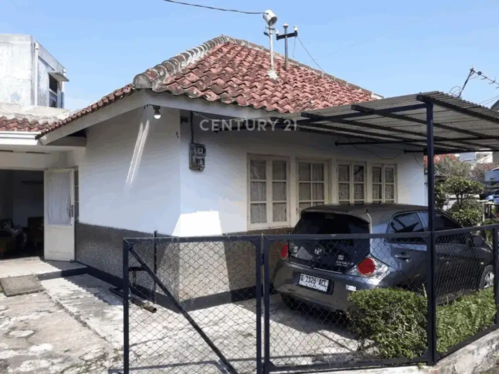 Rumah Klasik Tetap Terawat Di Sayap Pajajaran