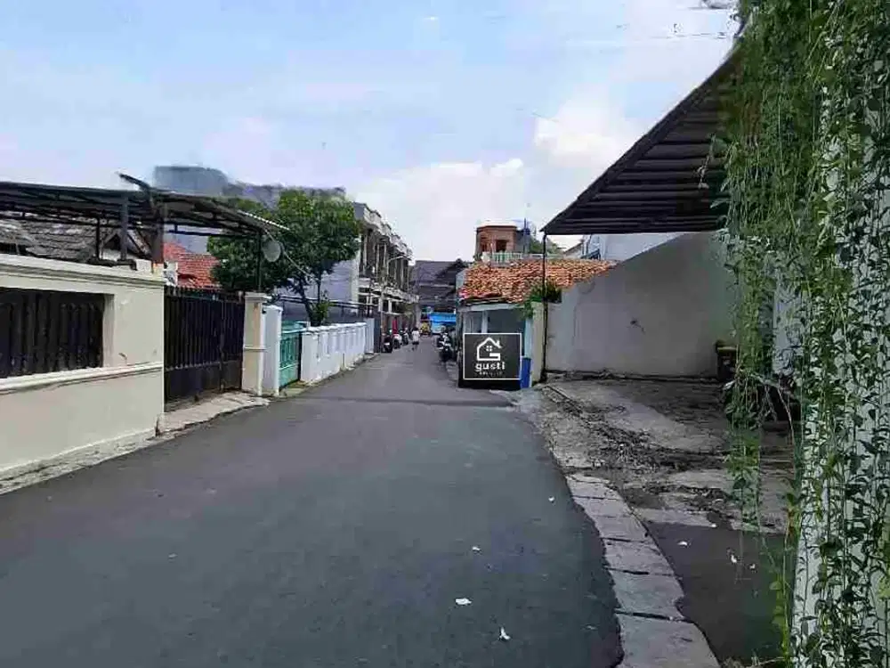 Cipete selatan dekat Fatmawati Raya Cipete Raya MRT
