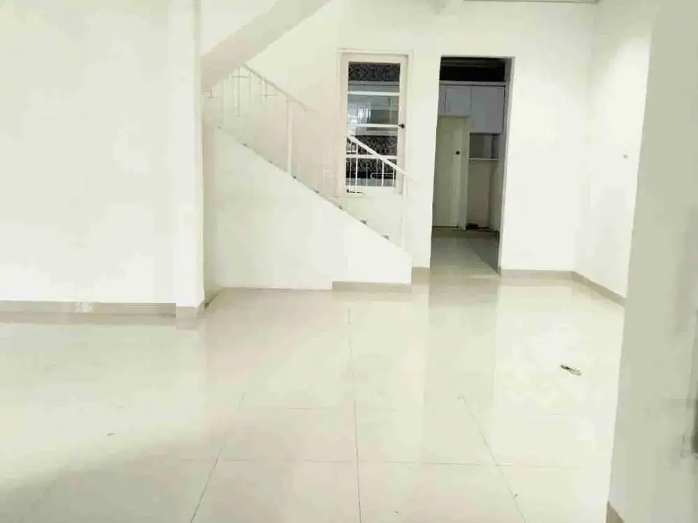 Rumah Harga Bagus di Legenda Wisata Cibubur