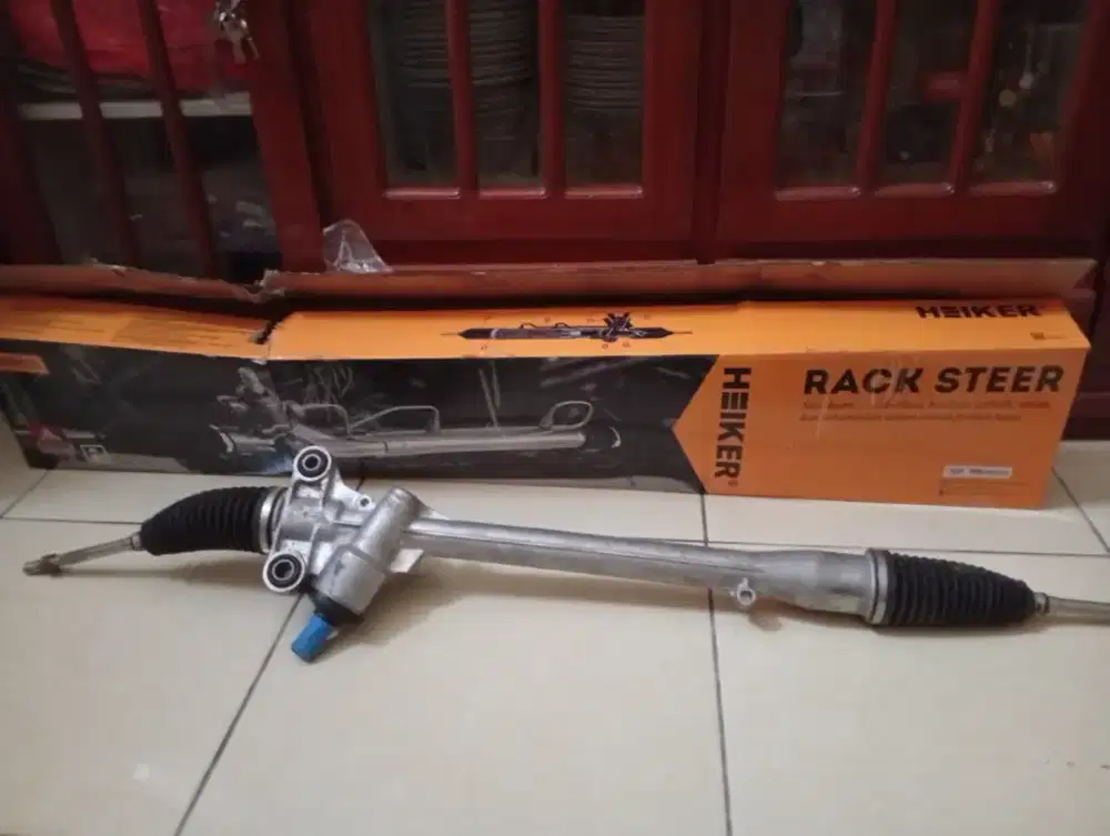 Racksteer heiker Avanza 2013