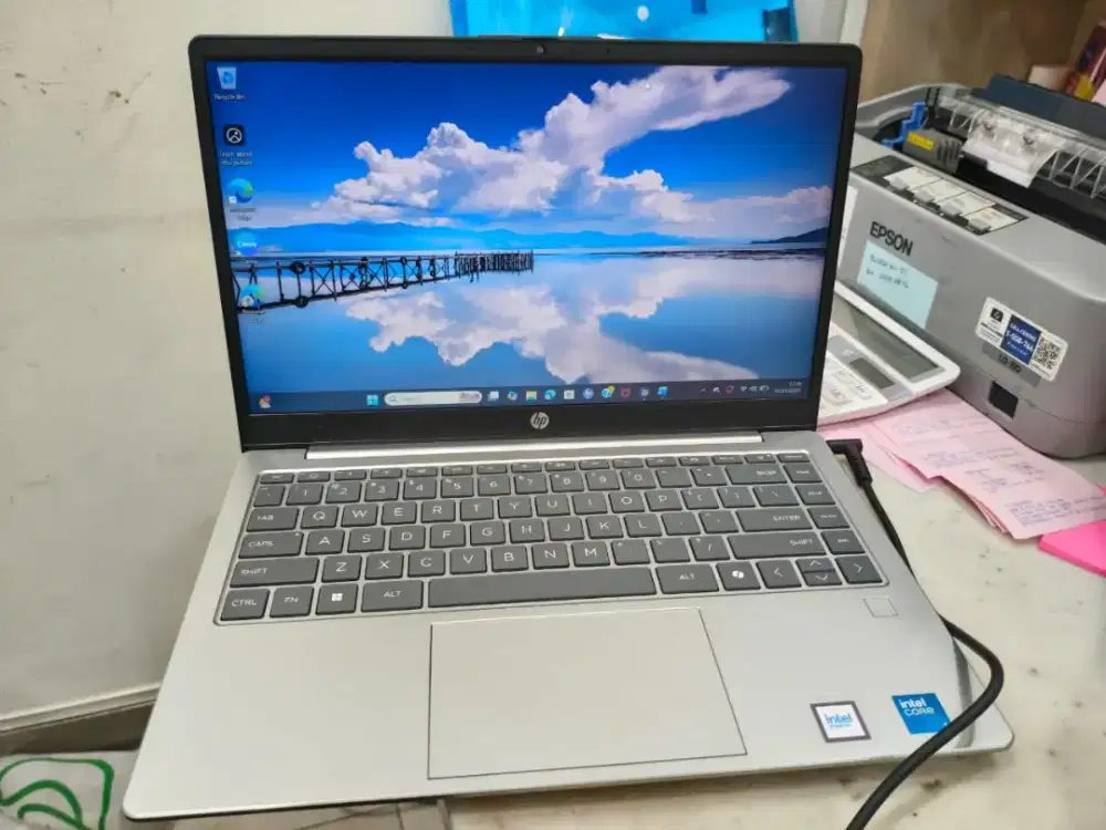 Laptop hp 14-ep1xxx