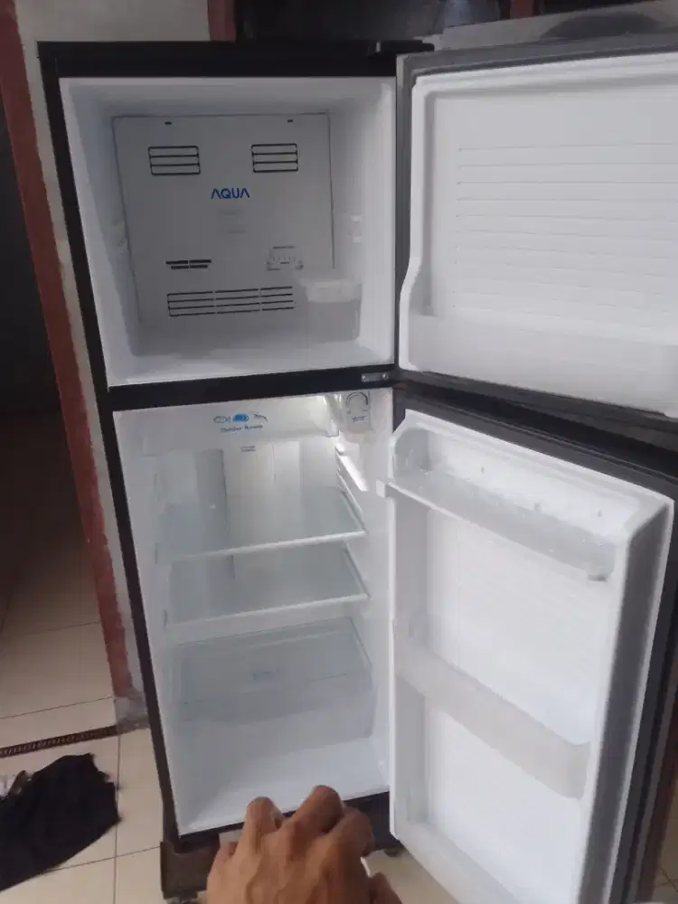 Kulkas Aqua 2 pintu