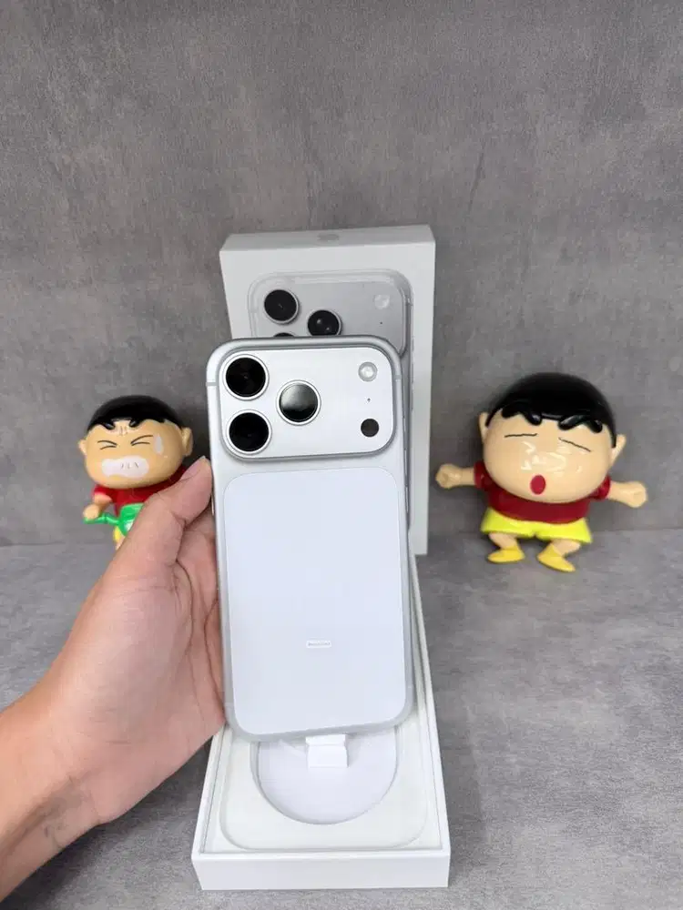 iPhone 17 pro 256GB silver resmi