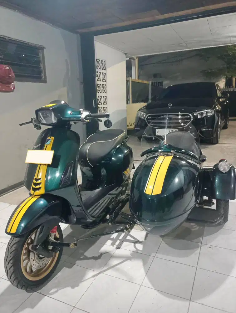 Vespa Edisi Racing Sixties FACELIFT LIMITED EDITION + SESPAN (Sidecar)