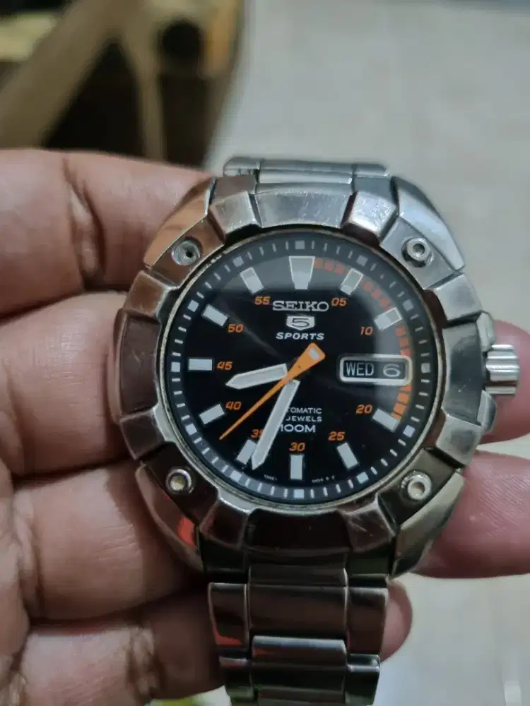 Seiko 5 sport automatic
