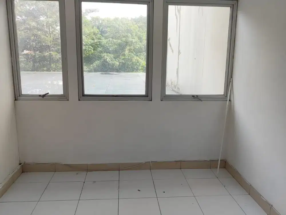 Kios Siap Usaha di Apartemen Greenhill, Kelapa Gading, Jakarta Timur