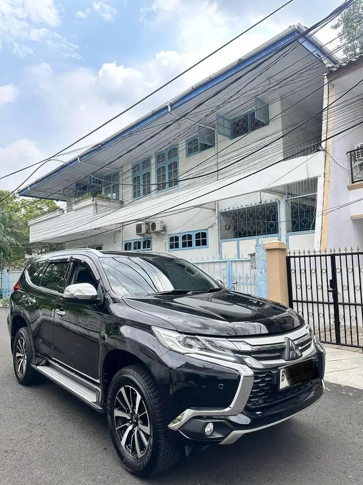 Pajero Sport Dakar Sunroof 2018 Km Low Antik blackpiano tangan 1
