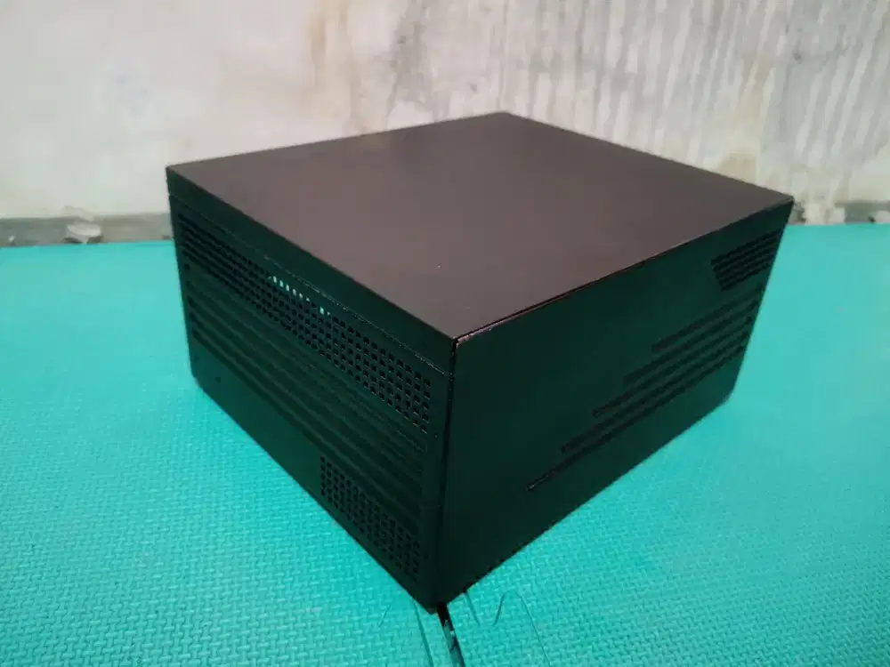 Pc/cpu mini itx i5 2400 gt 1030