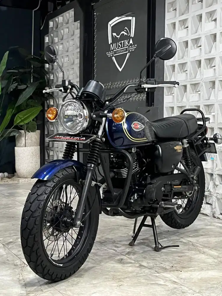 KAWASAKI W175 SE 2022 BLUE OCEAN - Chintia Mustika