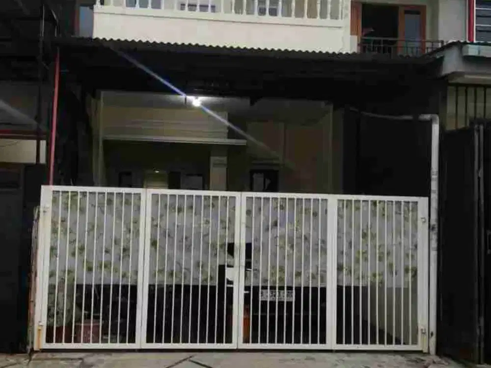 Dijual Rumah Puri Gardena Jalan Boulevard
