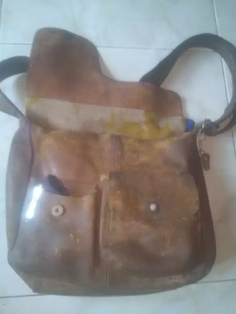 Tas Kulit Asli Seconds