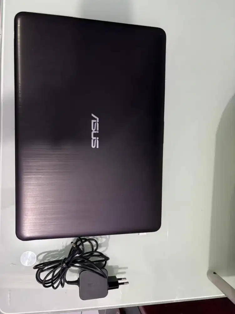 LAPTOP ASUS BEKAS