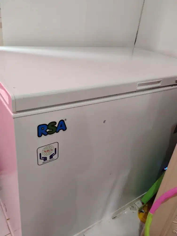 Di Jual Freezer Box / Chest Freezer RSA 310L