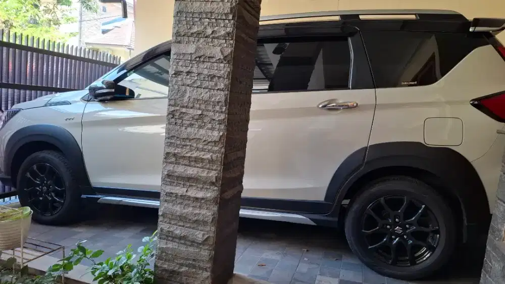 Odo 1000 km Xl 7 alpha two tone 2025 matic