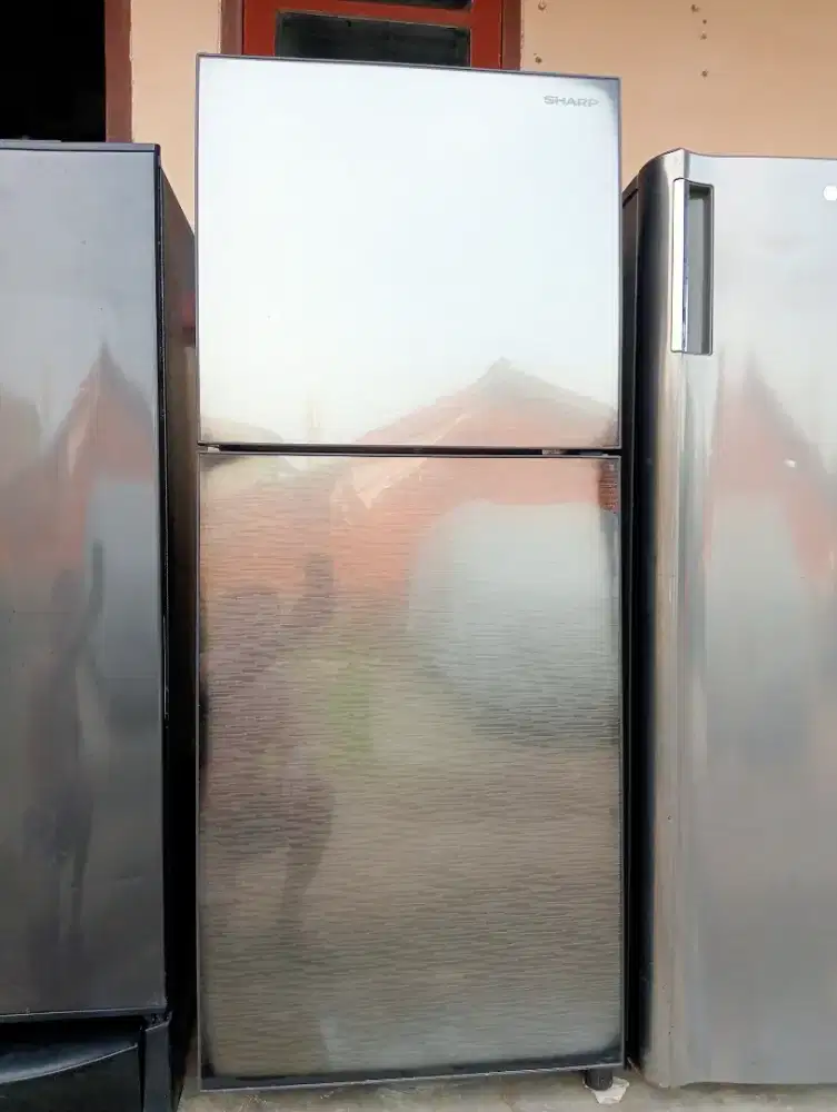 Kulkas Sharp 2 pintu