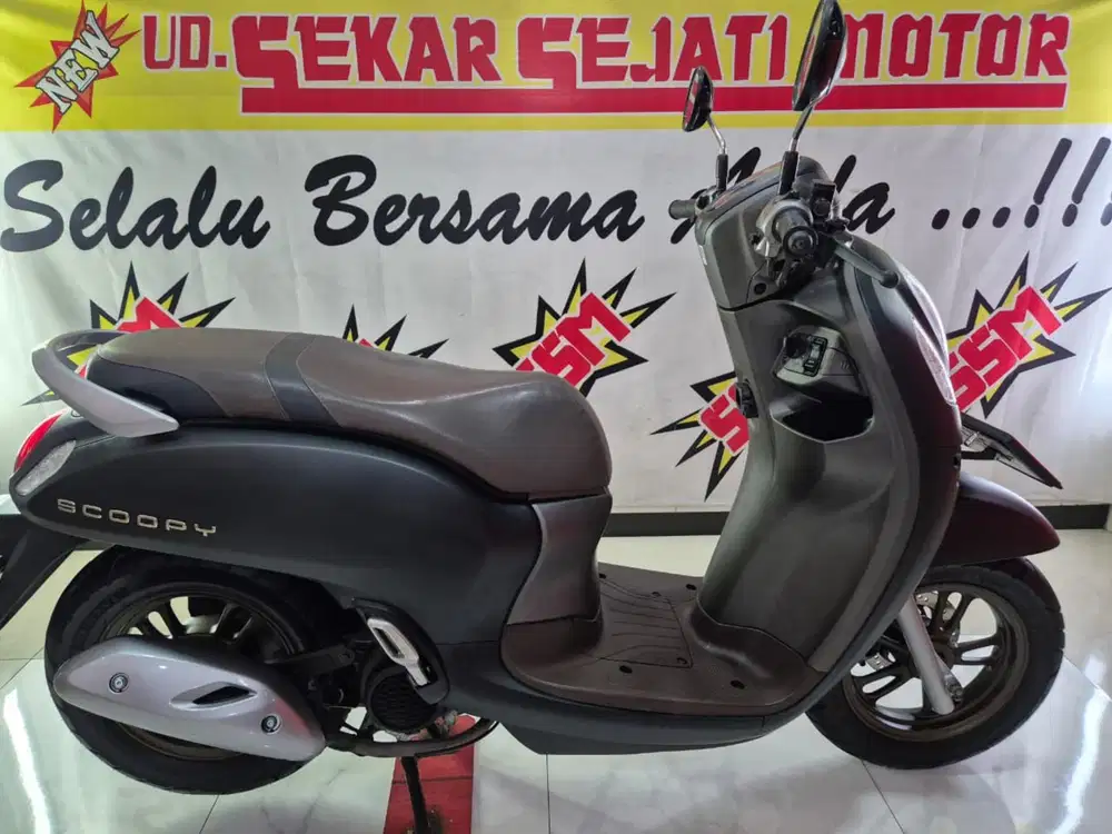 Scoopy prestige keyless 2022 plat L..