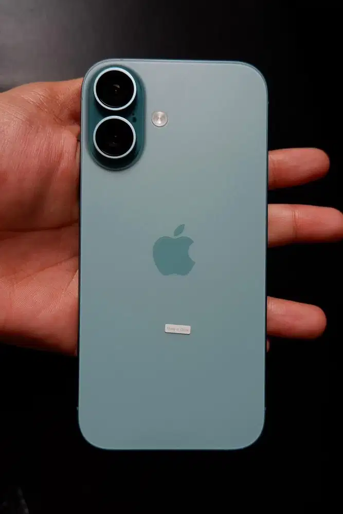 Iphone 16 basic teal garansi resmi blibli