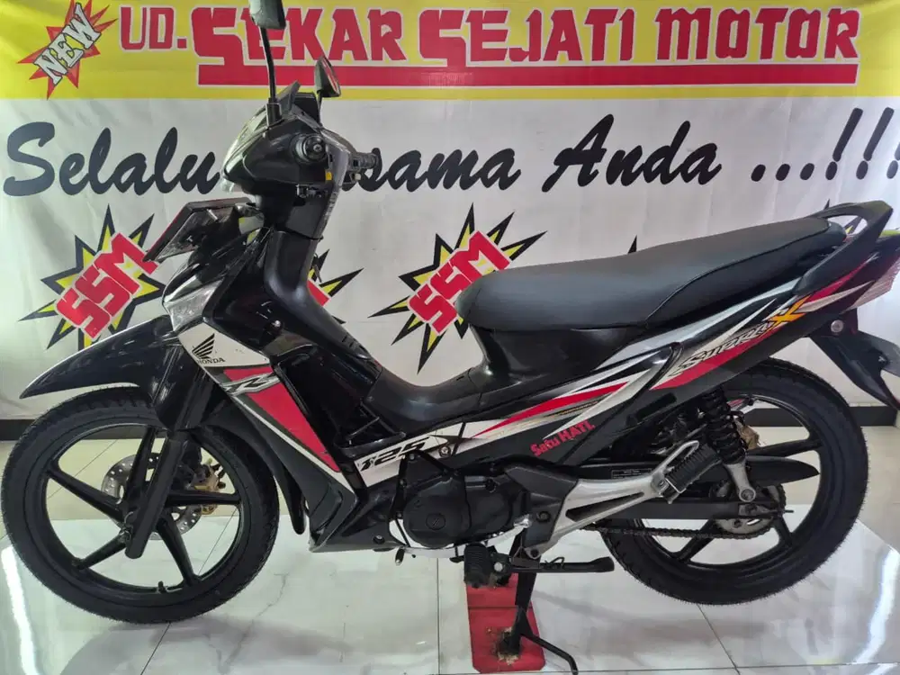 Supra x 125 cw karbu 2013 plat L..