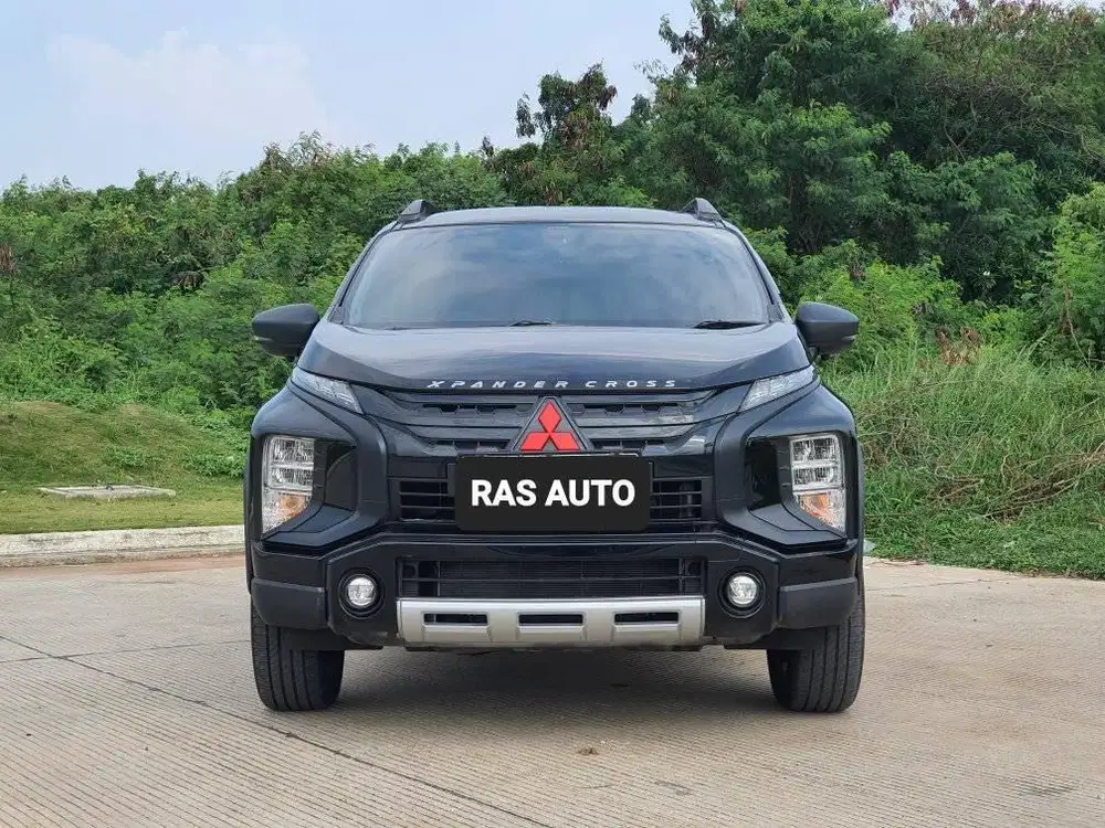 [ TDP 20 jt ]  Mitsubishi Xpander 1.5 Cross AT AC DIGITAL 2021 Hitam