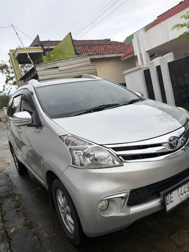Avanza G tahun 2013 warna silver