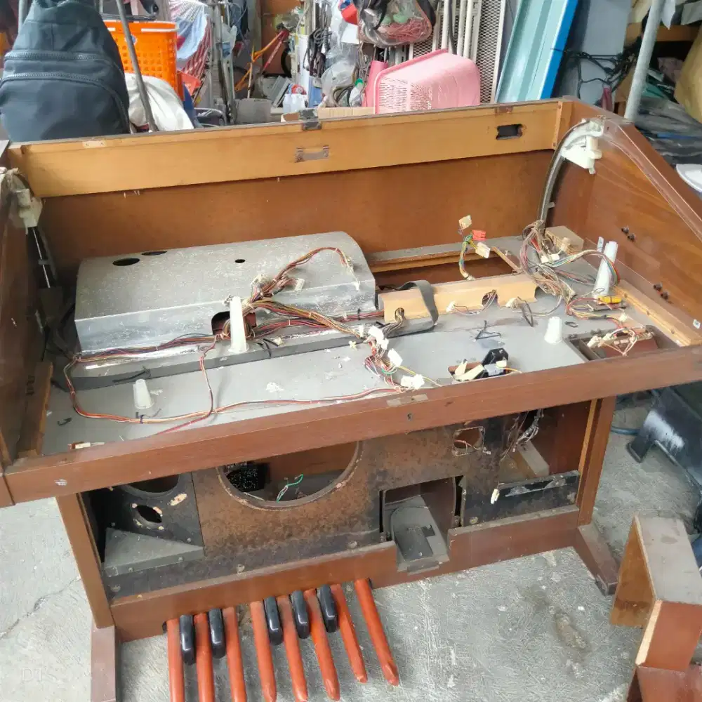 Rangka/ body piano yamaha electone