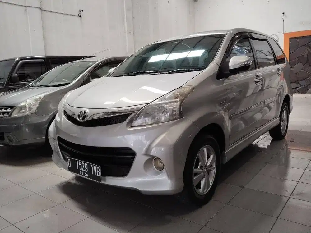 Toyota Avanza 1.5 Veloz at 2012