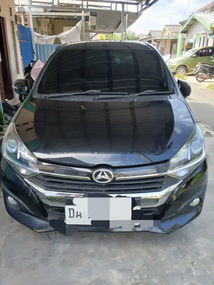 Di jual daihatsu ayla 1,2 cc type R manual tahun 2019