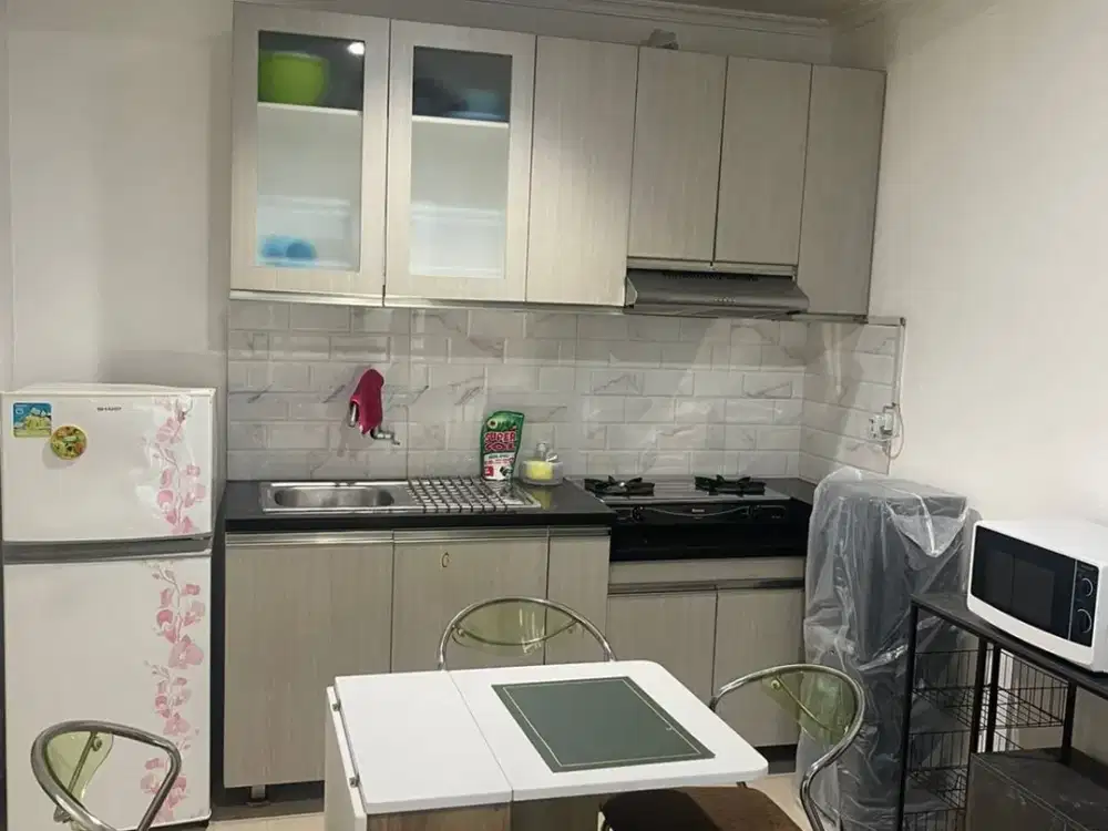DISEWA APARTEMEN CITY HOME MOI KELAPA GADING TOWER MANHATTAN BAY LANTAI RENDAH FURNISH