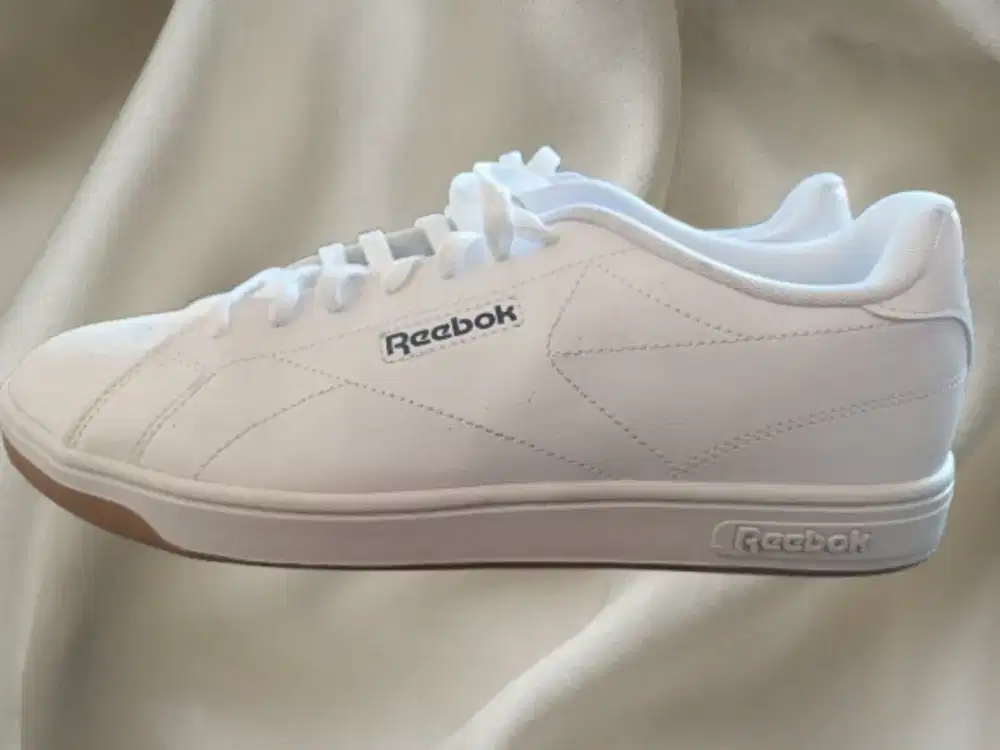 Reebok Court White Ori Size [42] 220rb Nett