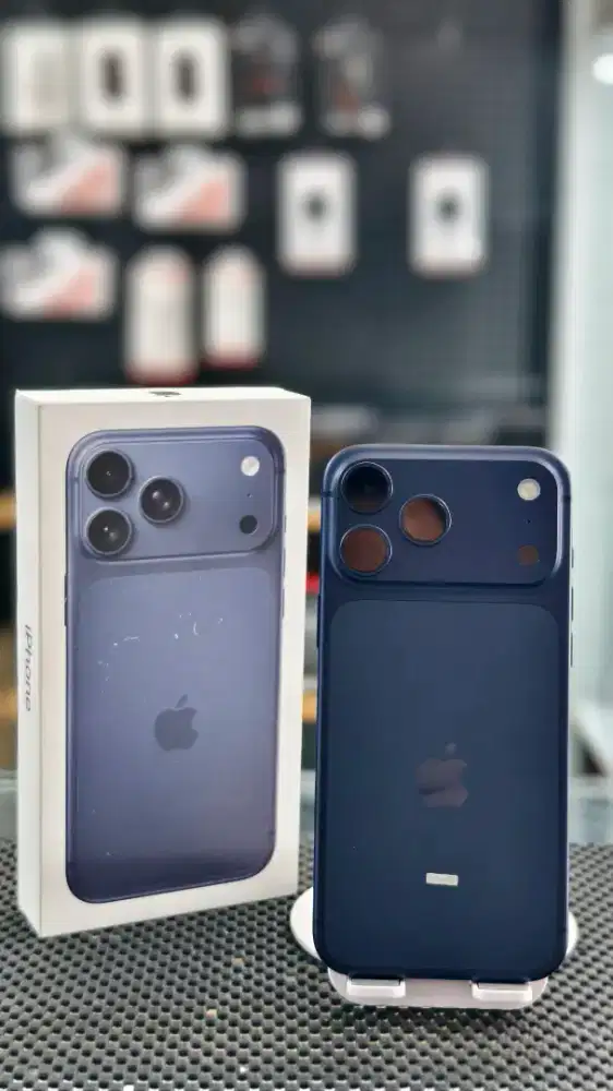 Iphone 17 Pro Max Deep Blue 256 GB