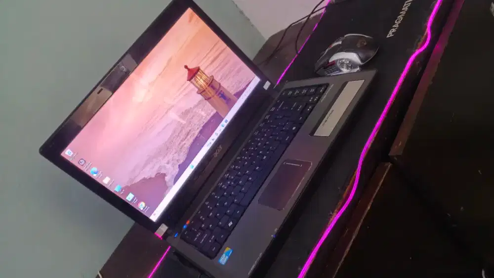 Laptop Acer Core 3 Sudah SSD 256 GB