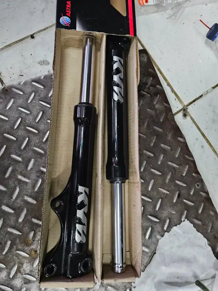 Shock depan KYB Zeto mio , pemakaian sehari, KTC 220 floating libang 3