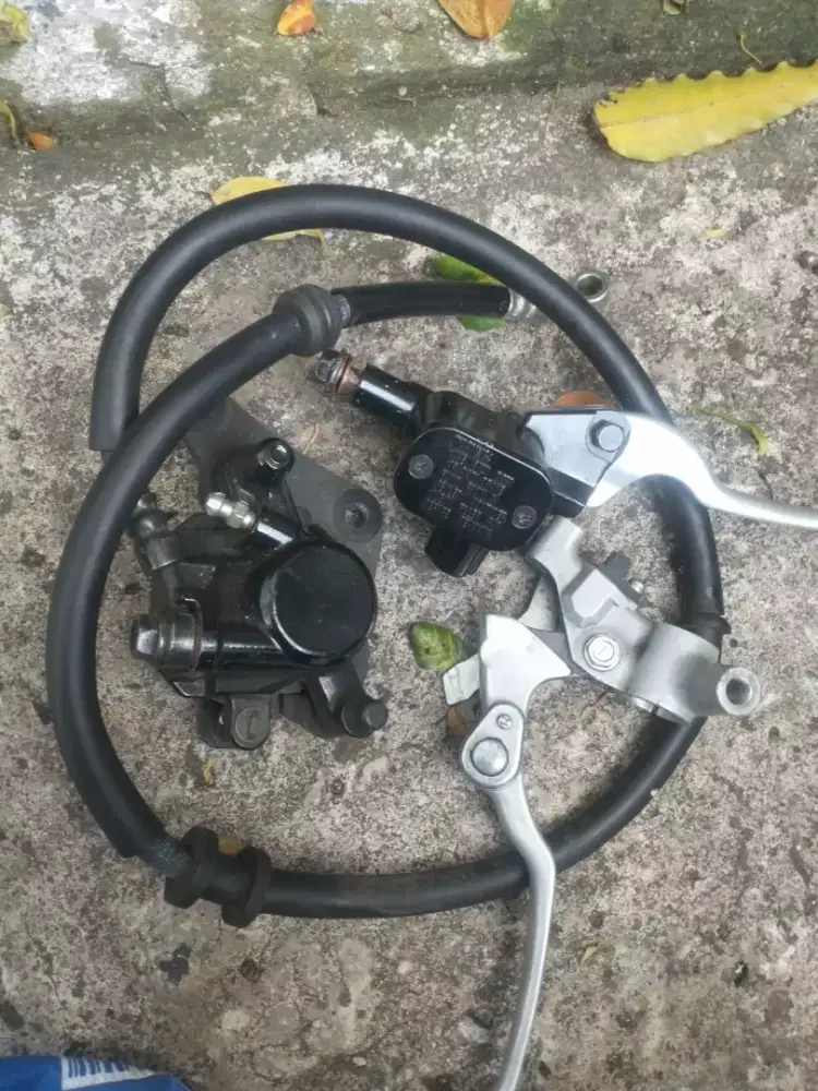Kaliper master rem aerox