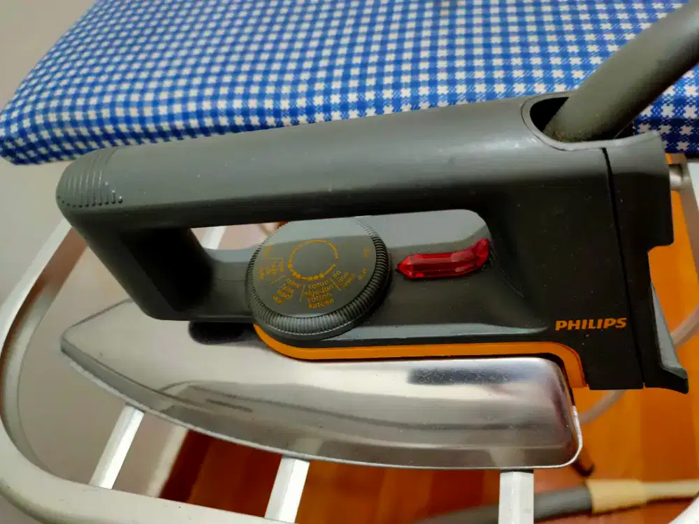 Setrika Phillips HD 1172 Bekas