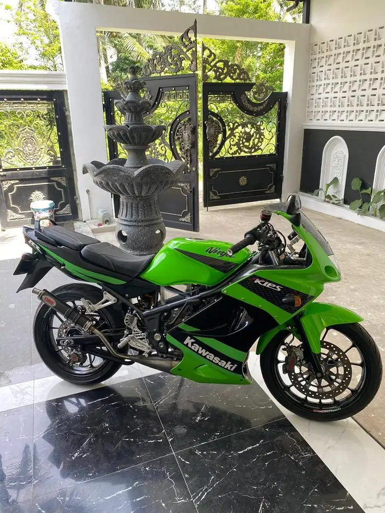 KAWASAKI NINJA RR OLD GEN 2 FREE HELM ARAI IOM TT 2024