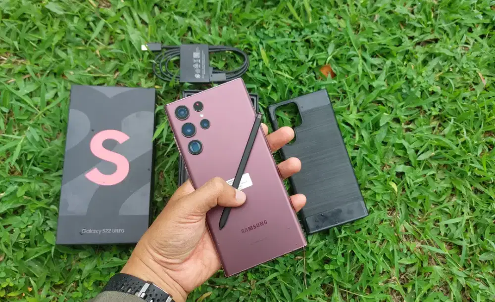 Samsung S22 Ultra 5G 12/256 Burgundy Kamera 100 MP Fullset Resmi SEIN