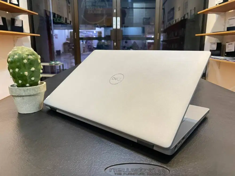 DELL LATITUDE 5410 // CORE i5GEN10 // RAM16