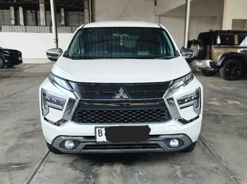 Mitsubishi Xpander Ultimate AT Matic 2022 Putih Good Condition Km 43rb
