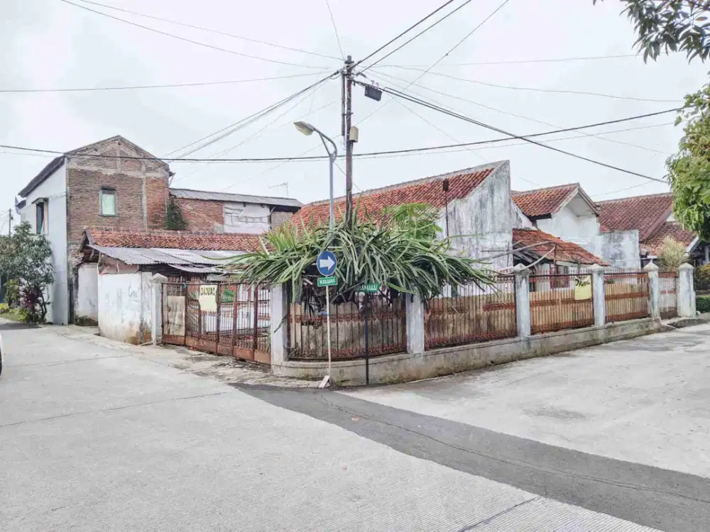 DIJUAL CEPAT RUMAH HOOK HITUNG TANAH CISARANTEN ARCAMANIK