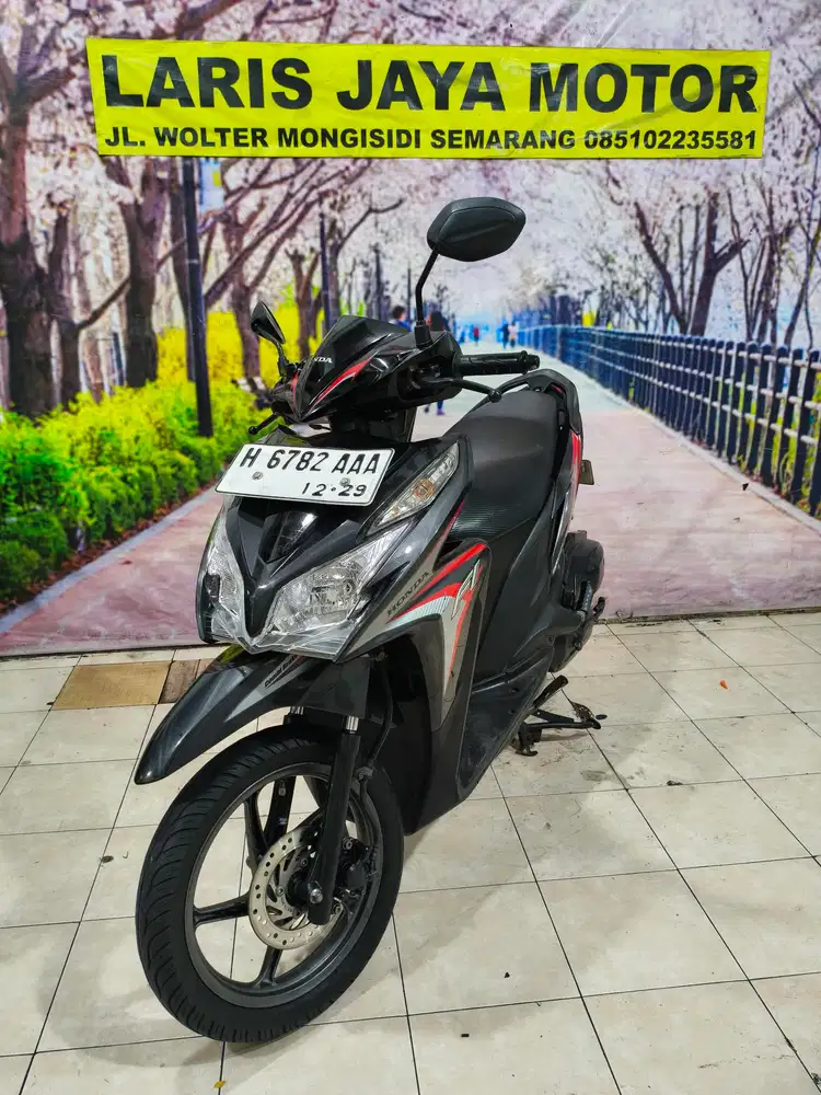 Vario 125 kzr tangan pertama