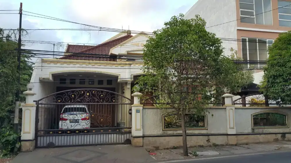 Rumah tinggal bagus di tengah Kota Malang Jl Kaliurang