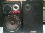 Sepasang speaker pasif merk AIWA