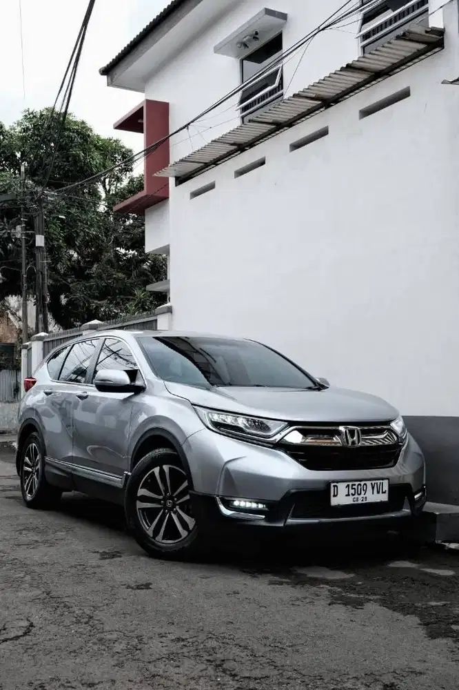 LowKm! Honda CRV prestige turbo 2017 silver bandung CR-V