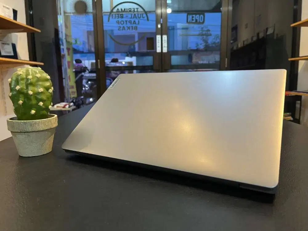 LAPTOP LOKAL LENOVO IDEAPAD SLIM 3i 14IAU7 // CORE i5 // SSD 512
