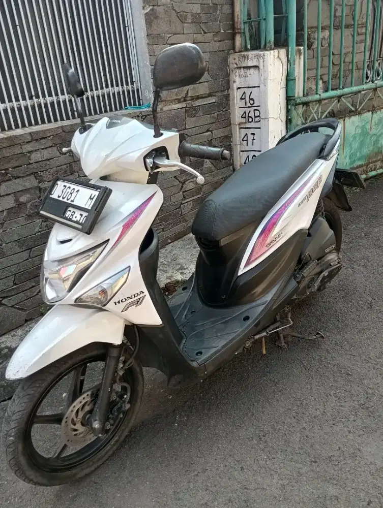 Honda Beat Pop Fi Esp THN 2015 Original Mulus Siap Pakai Saja