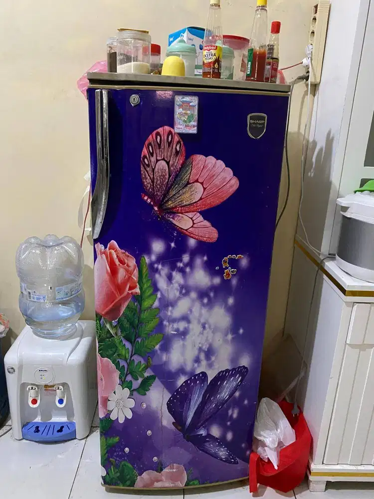 KULKAS 1 PINTU DAN DISPENSER