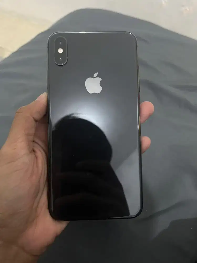 iphone xs max 256GB, ex inter all operator. Space Gray.