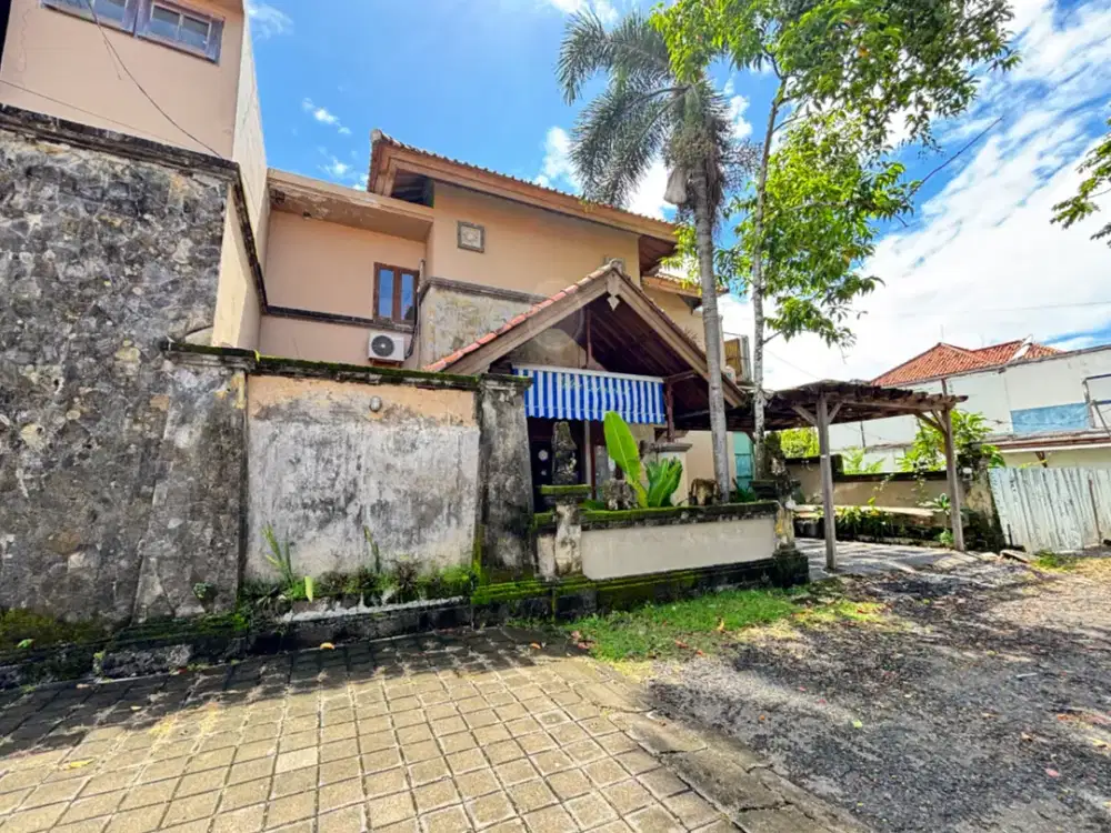 DIJUAL 1 BIDANG TANAH + BANGUNAN LUAS 300 M2 DI KEROBOKAN, BADUNG